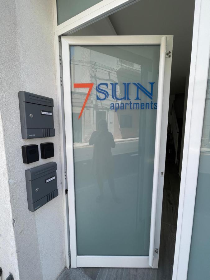 New & Comfortable 7Sun Apartments Near Sandy Beach 세인트폴스베이 외부 사진